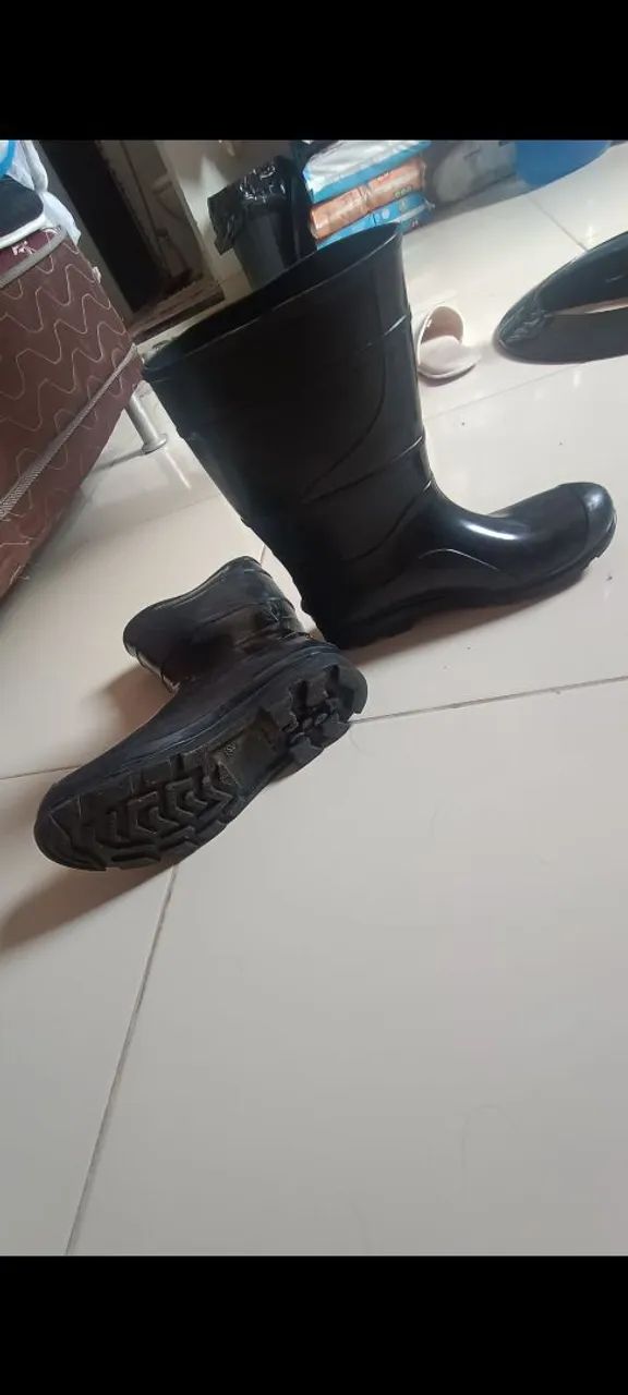 Bota tamanho 42 - Foto 2
