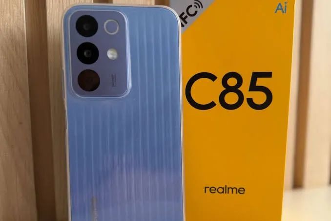 Celular Realme C85 256 GB + 8 GB RAM Novo  - Foto 5