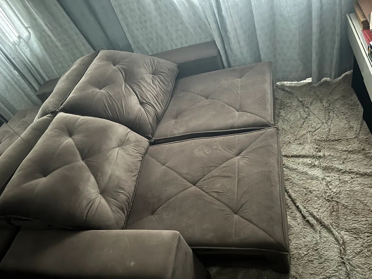 Sofá retrátil marrom 