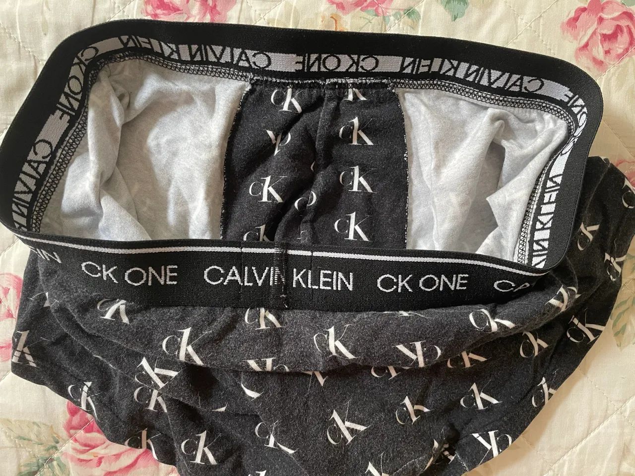 Cueca Calvin Klein edição limitada  - Foto 3