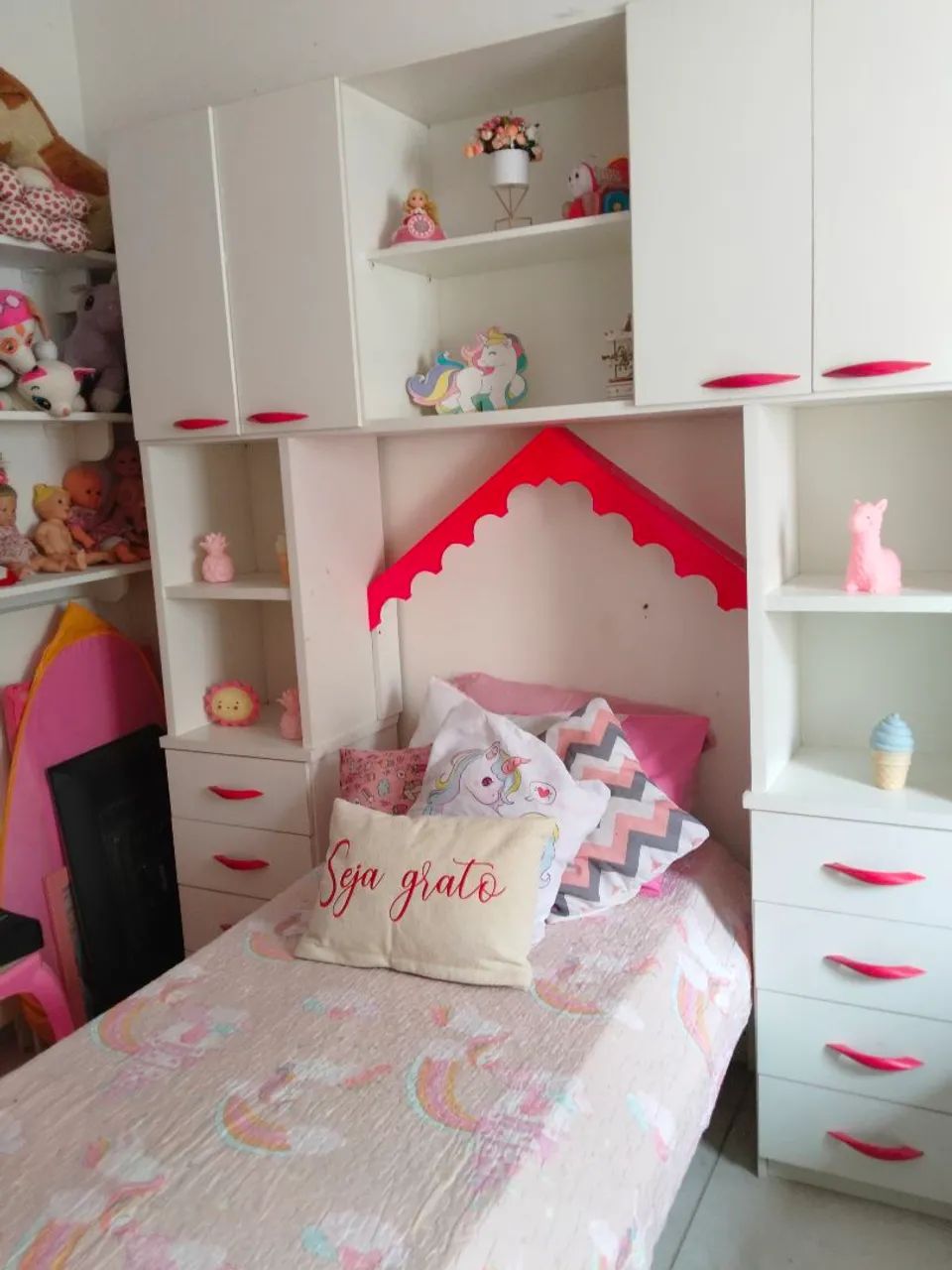 Conjunto guarda roupa  e cama para criança feminina em MDF  - Foto 6