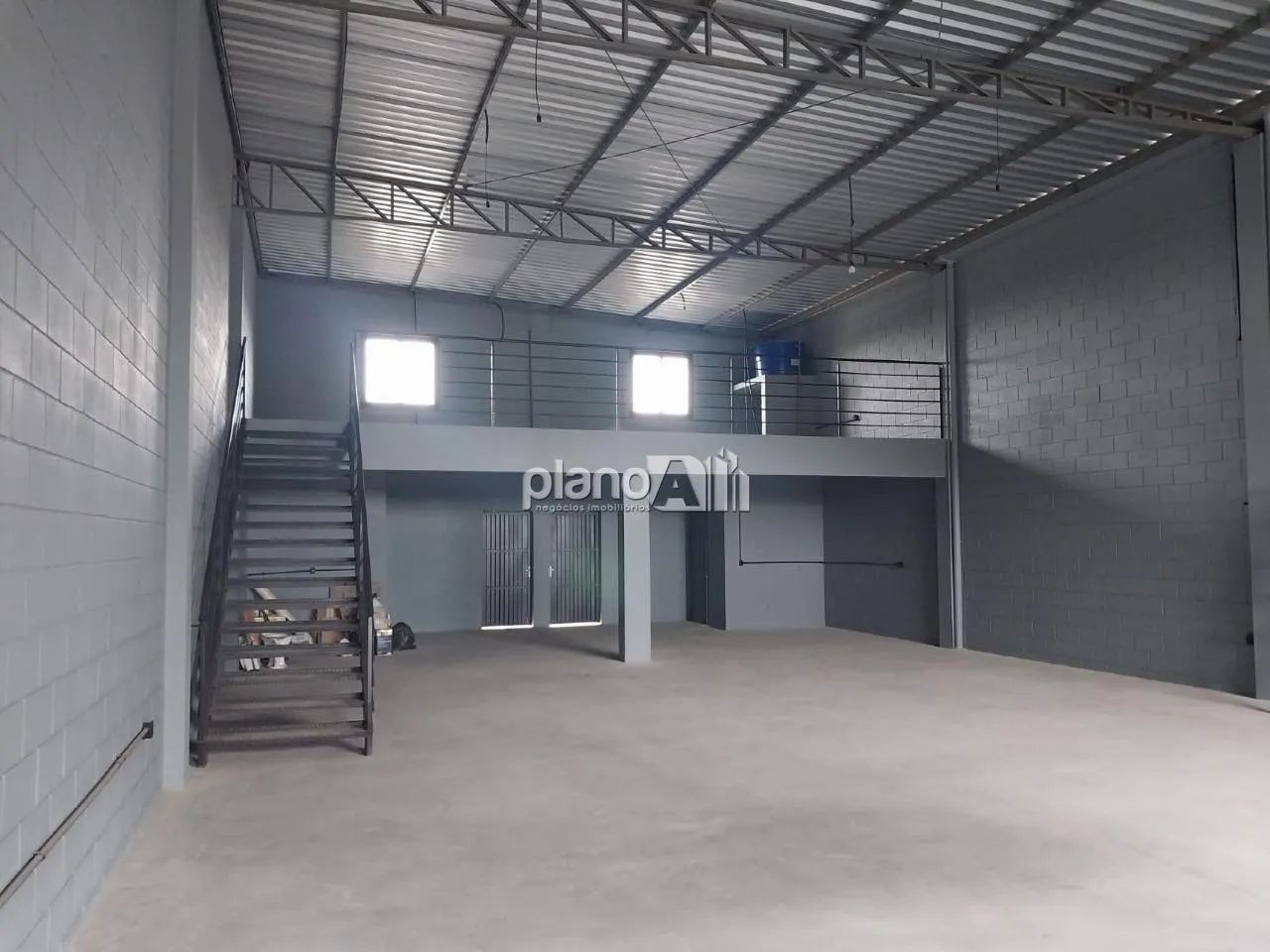 Pavilhão para aluguel, com 260m², - Santa Cruz - Gravataí / RS por R$ 6.000,00 - Foto 2