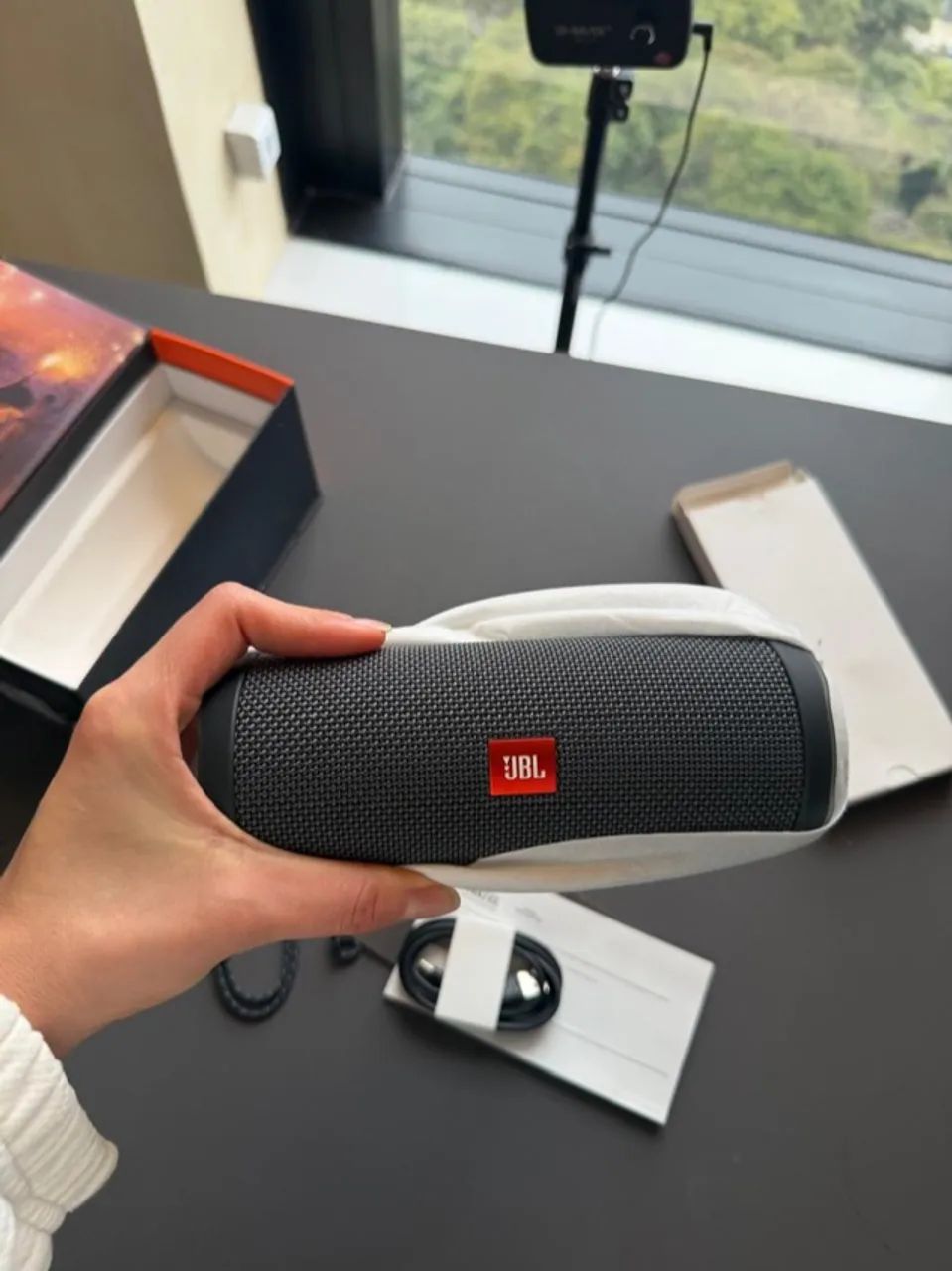 Caixa De Som Jbl Flip 2 Essential Portátil Bluetooth