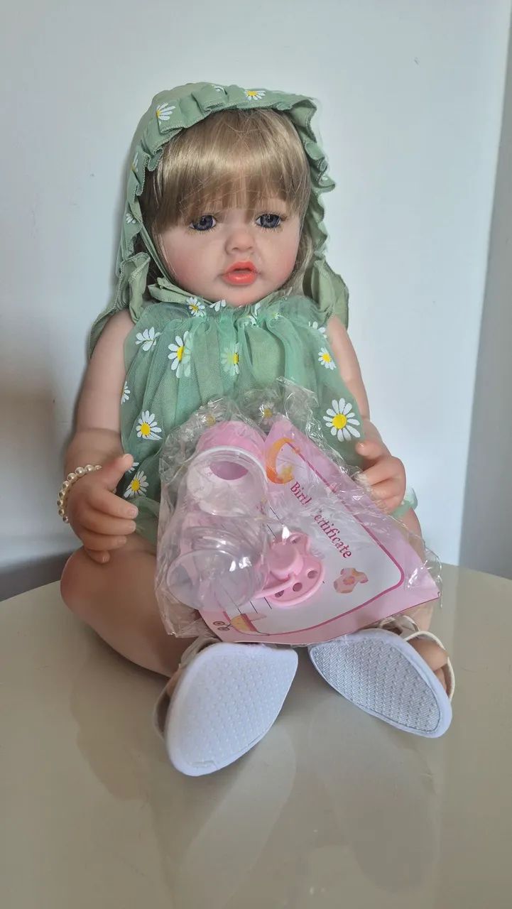Boneca reborn menina loira nova 