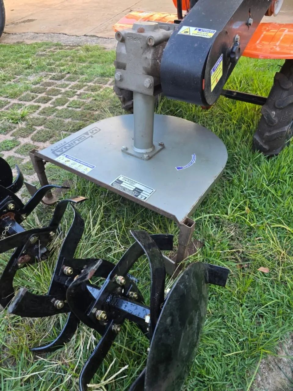 Tratorito Vulcan VMC700 + Roçadeira RF500 - Foto 5