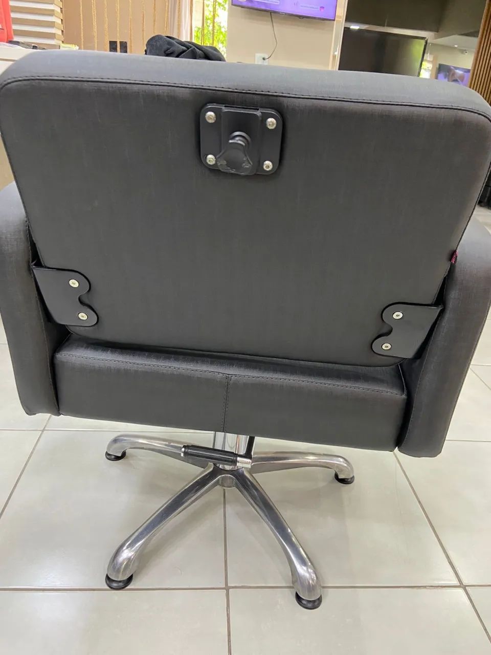 Cadeira cabeleireira  - Foto 3