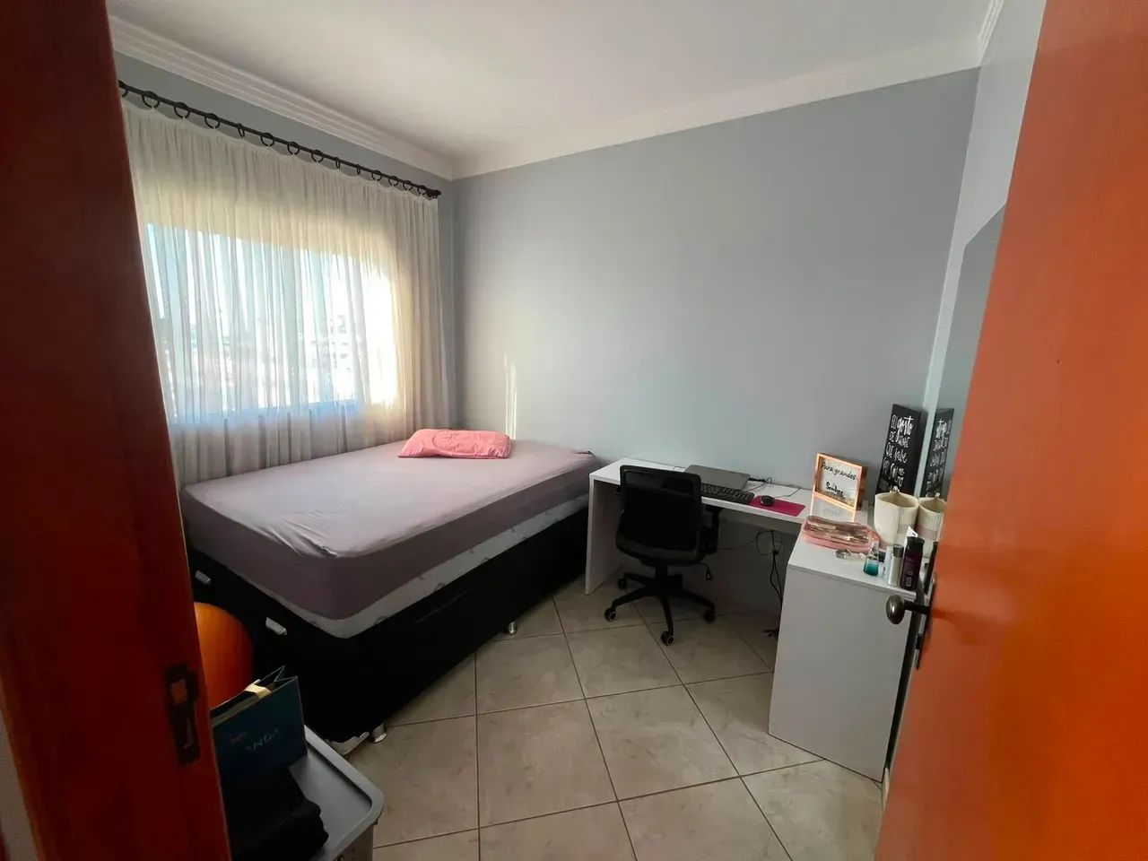**APARTAMENTO MOBILIADO ANÁPOLIS/GO - Foto 2