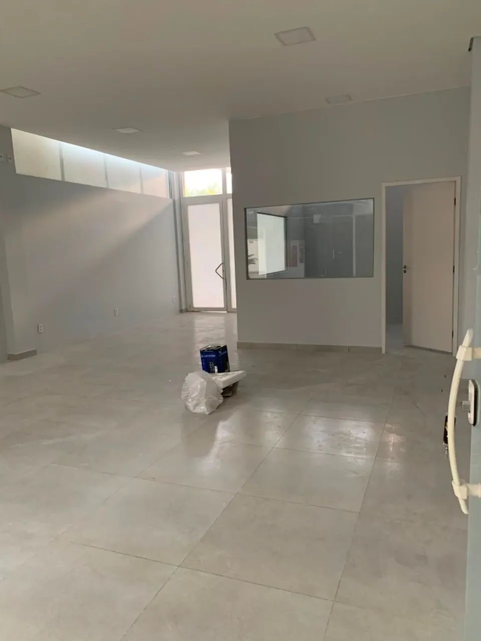 Alugo sala comercial 28mt cada, 101 norte próximo a praça dos Girassóis - Foto 5