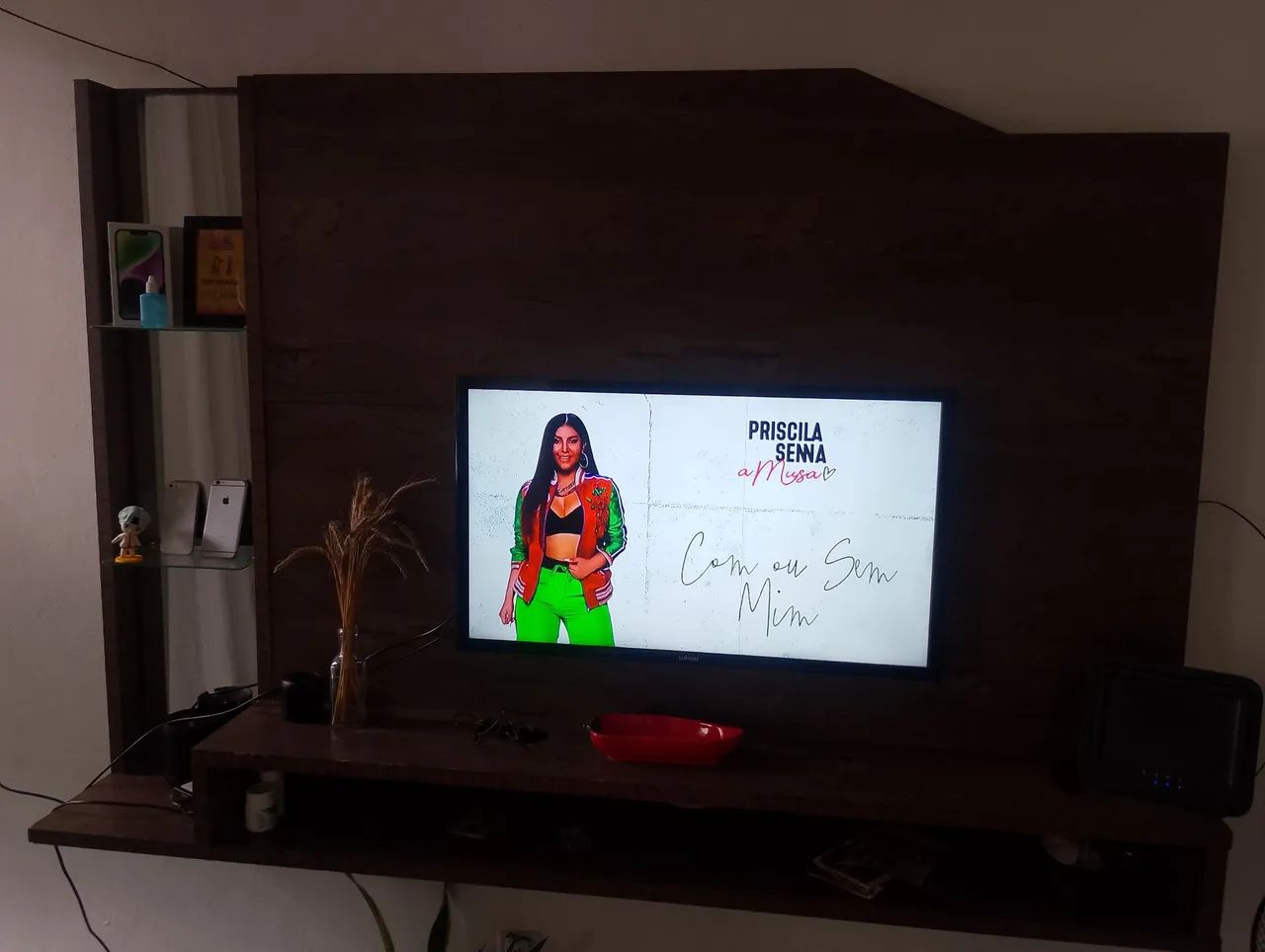 Painel com espelho 