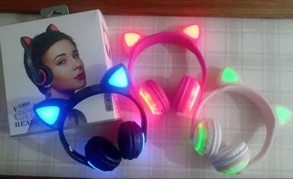 ? ESTILO + TECNOLOGIA QUE ENCANTA! ? O Fone de Ouvido Bluetooth Orelha de Gato é per