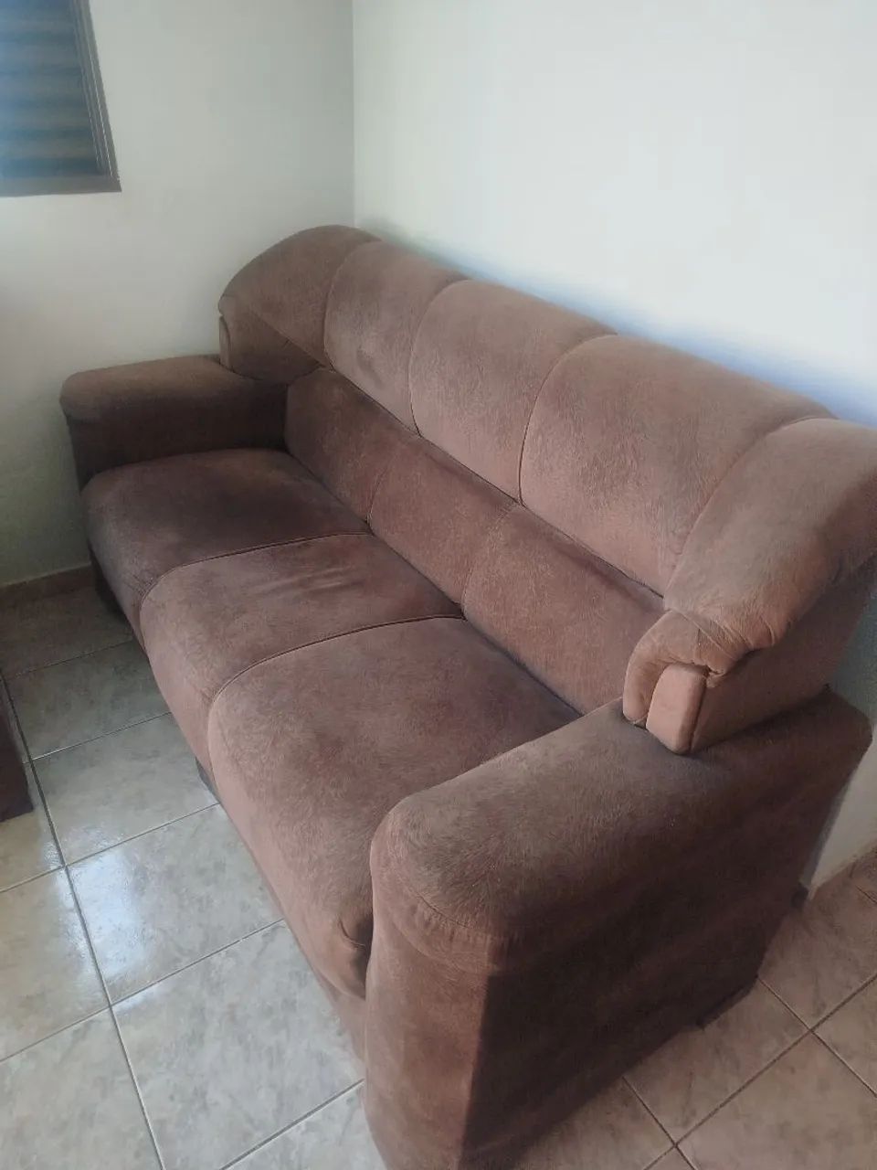 Vendo jogo de sofá semi novo 