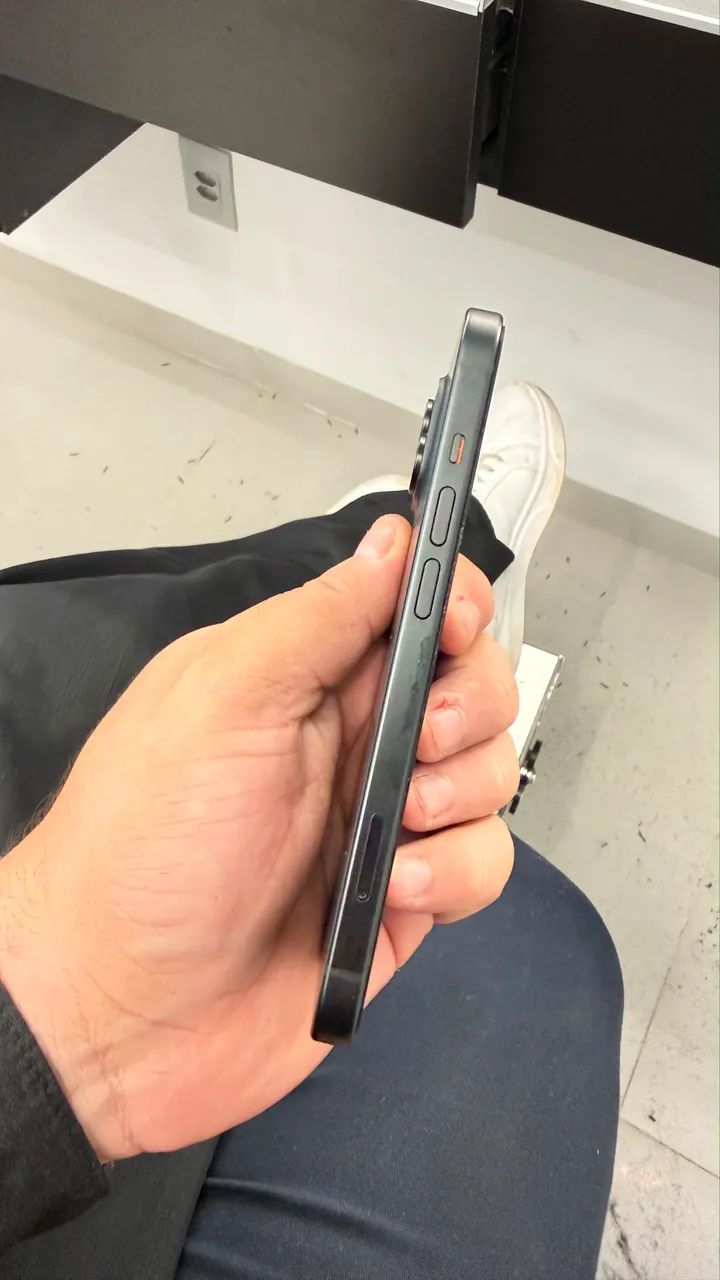 iPhone 15 256 GB