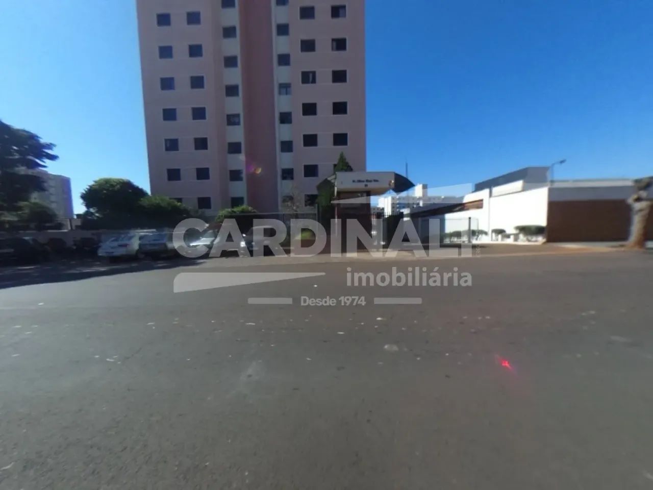 Apartamento 2 quartos com garagem e piscina