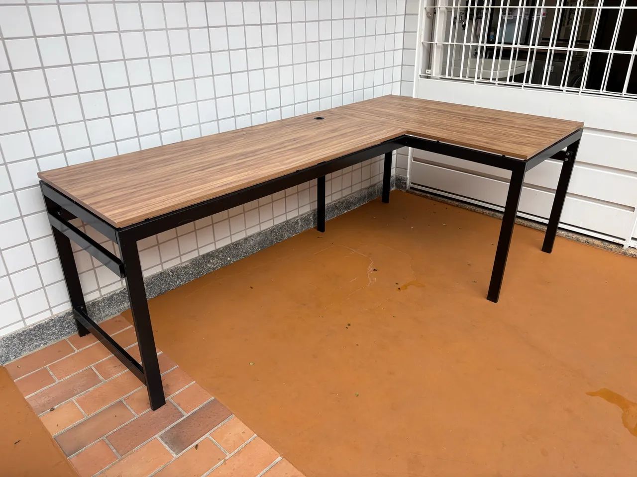 Mesa escritório - excelente estado  - Foto 4