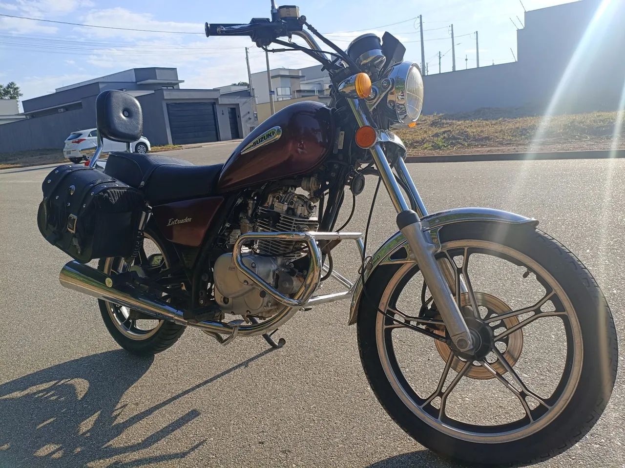 Suzuki Intruder 125 - Foto 3