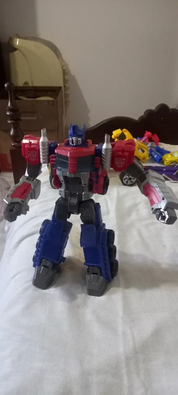 Transformers Optimus Prime Leader.
