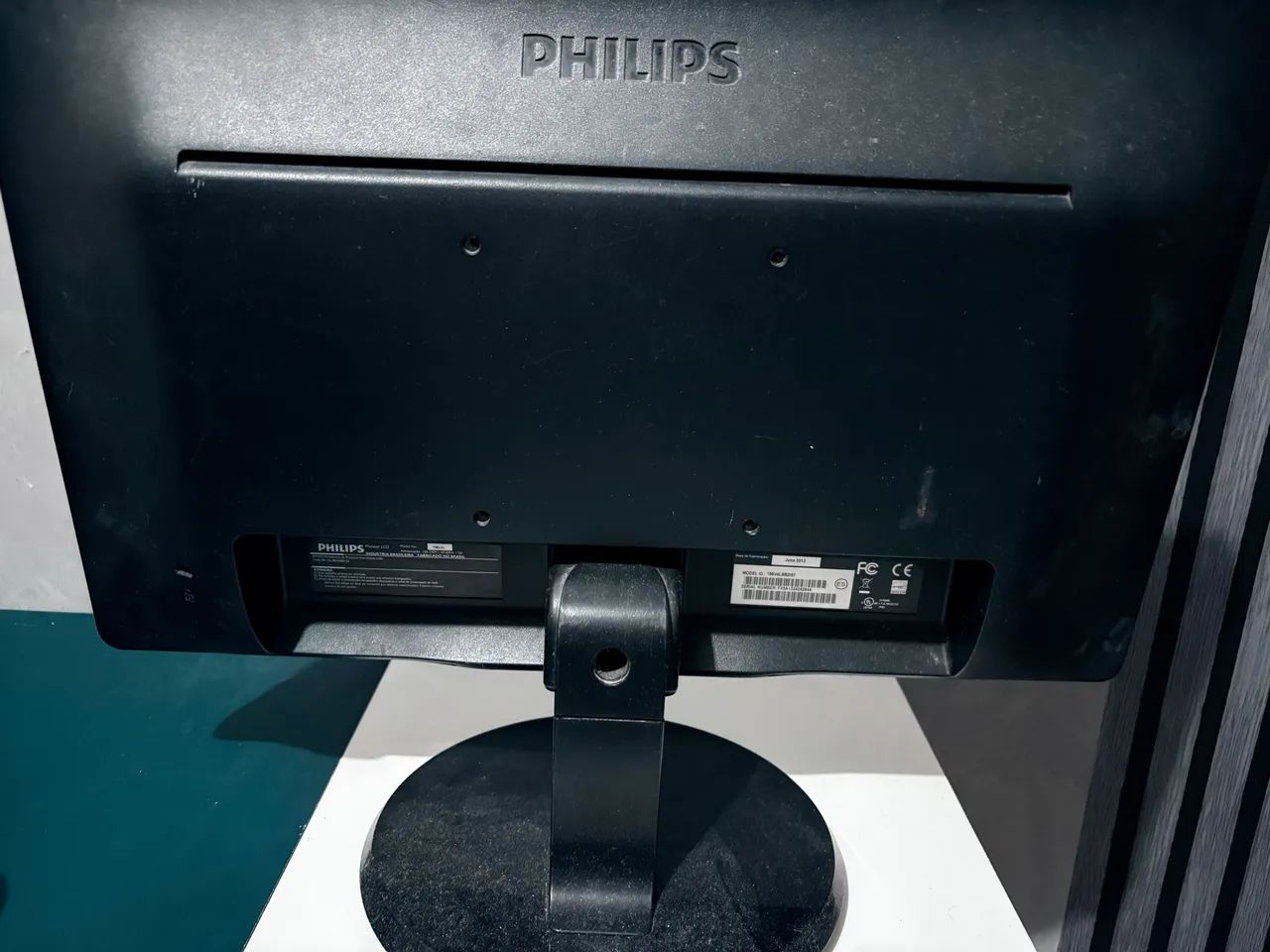 Monitor Philips 19- Para Trabalho, Estudo e Jogos - Preço Bom - Foto 3