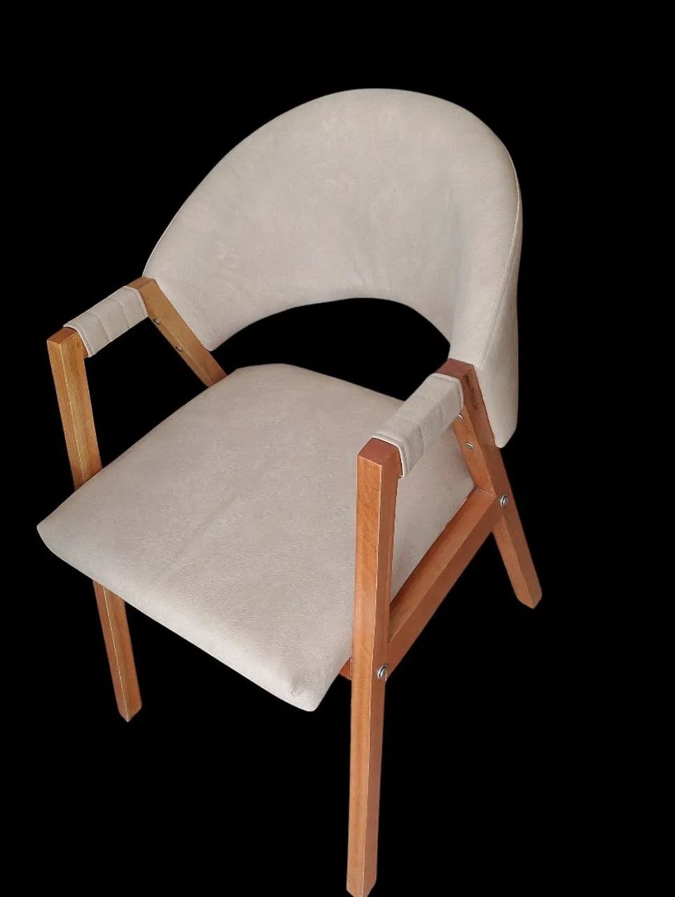 Poltronas em madeira, leia a descrição do anúncio  - Foto 3