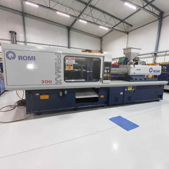 INJETORA ROMI PRIMAX 300T - Injeta 1 Kg. - Ótimo Estado - Máquinas para ...
