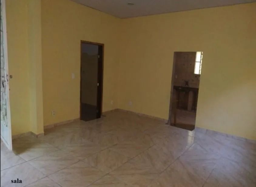 02 casas com 02 quartos, 01 kitnet e garagem para 2 carros  - Foto 4