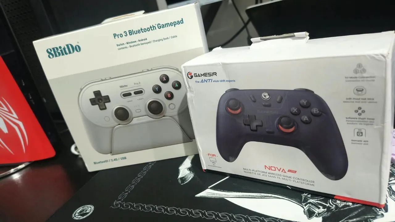 8 bitDo e GAMESIR c/Hall-Effect 