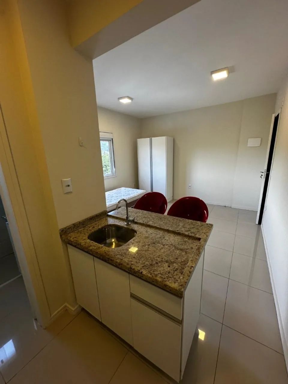 Studio para alugar na Carvoeira - Foto 4