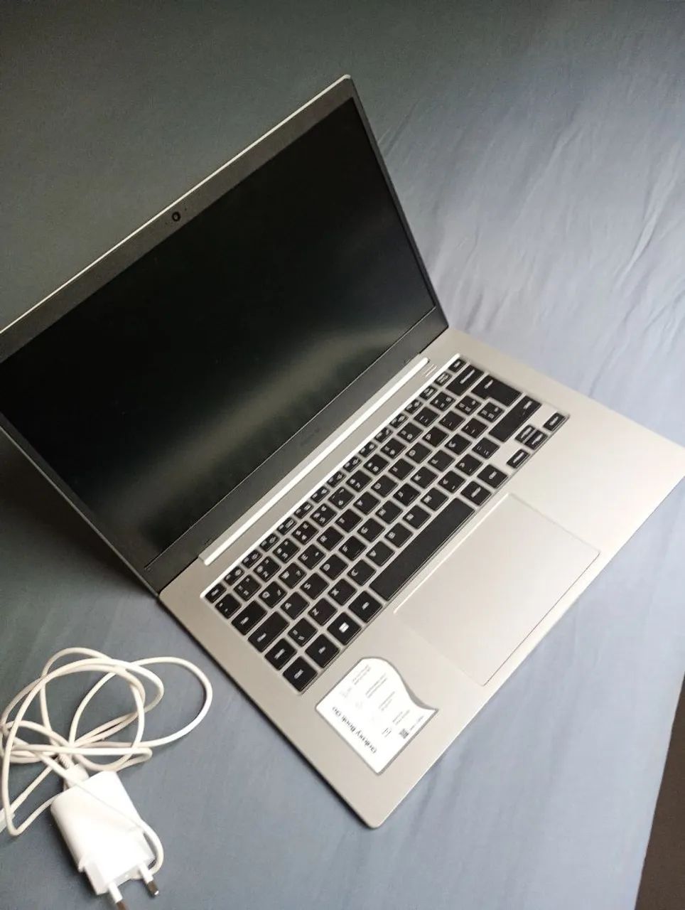 Vende-se Notebook  Galaxy Samsung Book Go - Foto 2