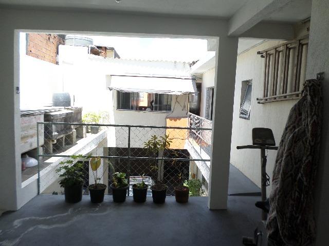 Ótima Casa 4 Dormitórios no Jardim Apurá - Foto 13