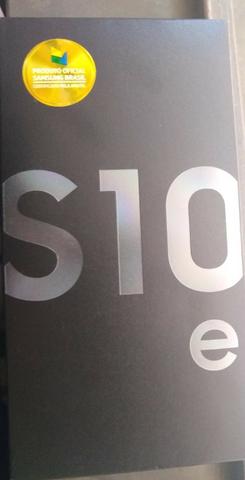 Samsung Galaxy S10e 128gb , na cor preta( lacrado)