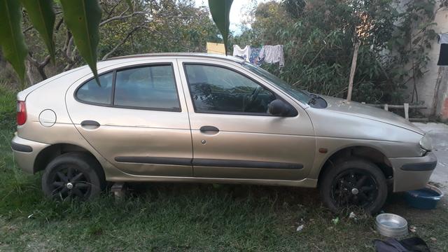 Renault Megane Hatch RT ano 2000 - Foto 4