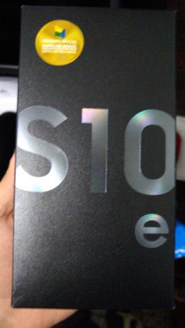 Samsung Galaxy S10e 128gb , na cor preta( lacrado) - Foto 3