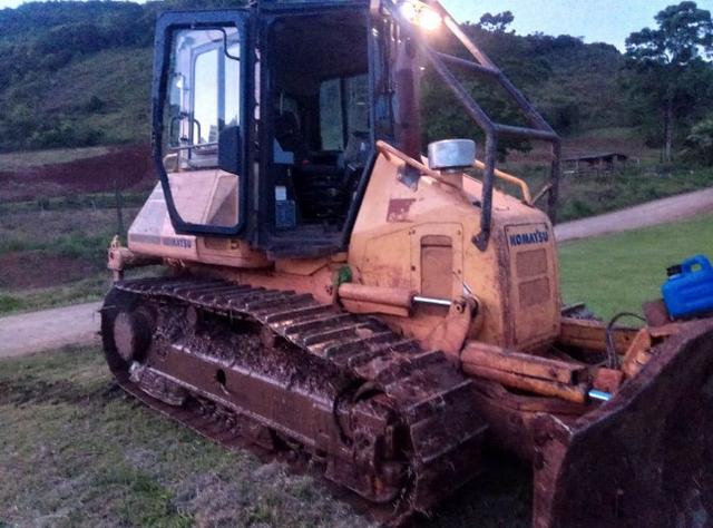Vendo Trator de Esteira Ano 2009 13.000 Horas - Foto 3