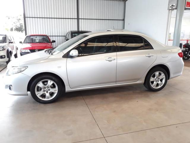 TOYOTA COROLLA SEDAN XEi 1.8 16v(Aut.) 4p - Foto 4