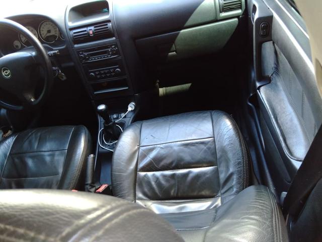 Chevrolet Astra 2011 - Foto 5