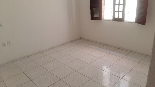 Casa plana no Passaré com três suítes - Foto 7