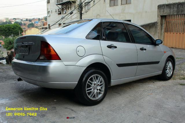 Focus Sedan Ghia 2.0 16V Flex - Foto 3