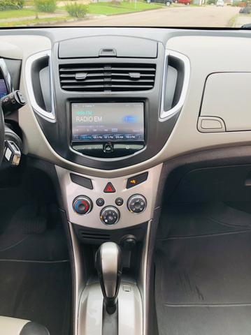 Chevrolet Tracker LTZ com teto solar - Foto 15