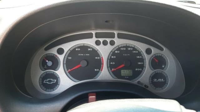 Blazer Executive 2.8 Turbo 4x4 Diesel ano 2005/2006 modelo 2006 motor MWM - Foto 8