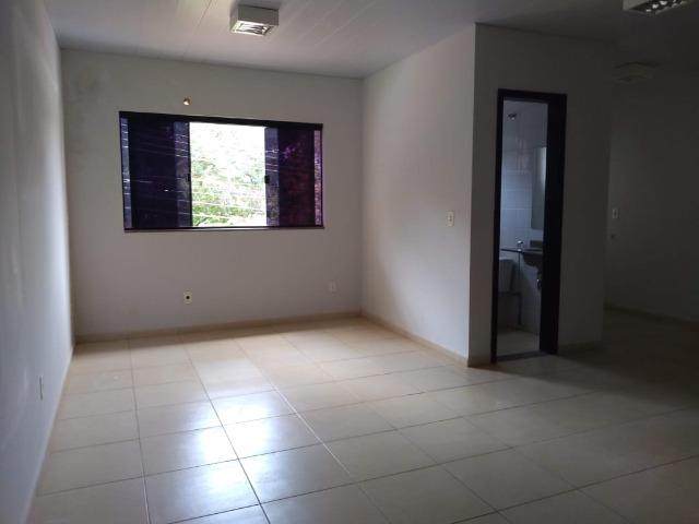 106M² distribuídos em 3 salas conjugadas com banheiros na 308 Sul (interna) - Foto 6