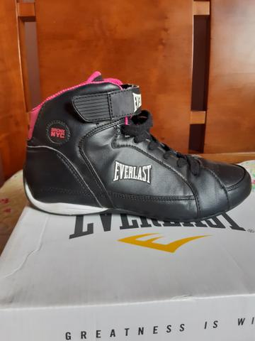 Tênis everlast preto com rosa