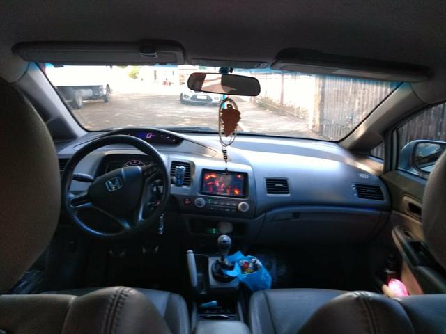 Vende-se honda civic em bom estado - Foto 4