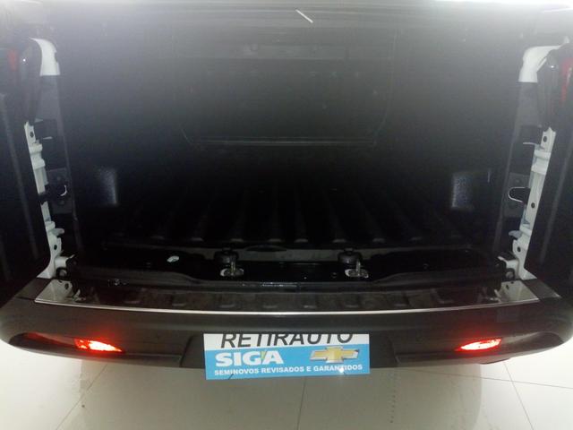 Procurar Anderson - Toro freedom 1.8 AUT completa 16/17 só 49.212km - novíssima - - Foto 10
