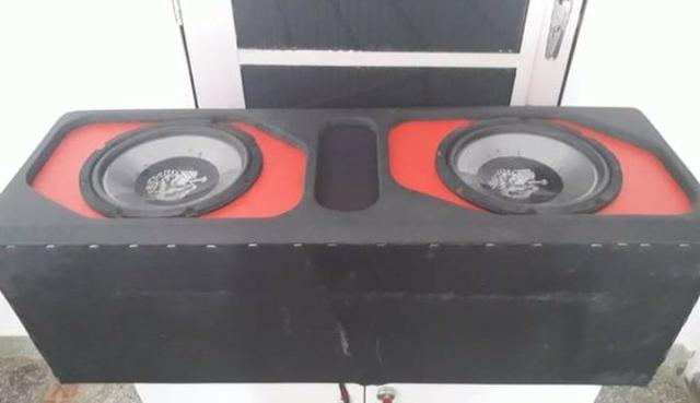 Caixa dutada com 2 sub 10"