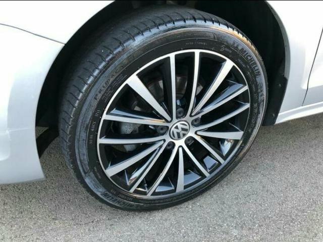 Jetta 2.0 flex Automático com Teto Solar - Foto 9