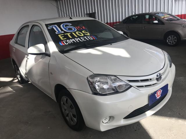 Etios x 1.5 2016 Sedan Completo - Foto 2