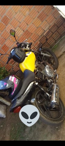 MOTO SUZUKI