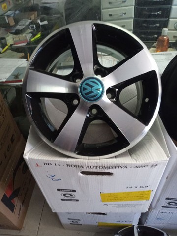 Rodas Novas aro 14 KOMBI KRMAI-Diamantada com Preto