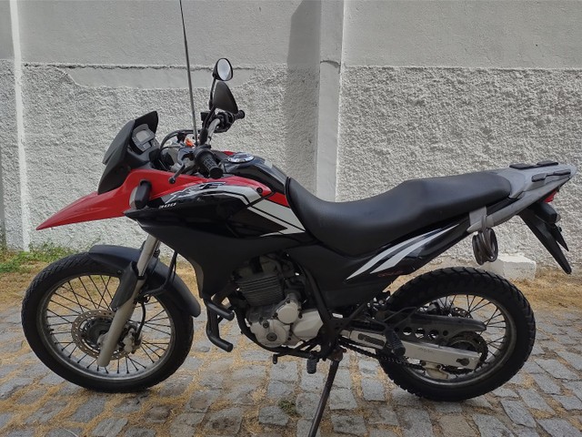 VENDE-SE HONDA XRE 300