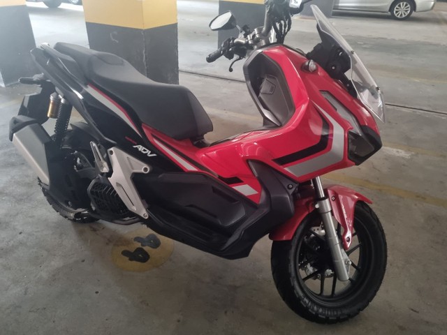 HONDA ADV