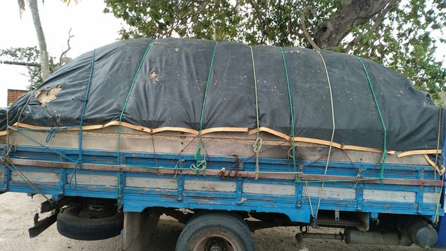 VENDO OU TROCO D40